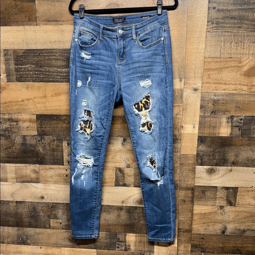 Judy Blue Skinny Fit‎ Leopard Print Patch Mid Rise Jean Women's Size 7 or 28